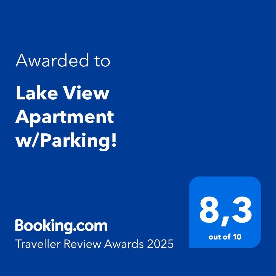 Lake View Apartment W/Parking! Торонто Екстериор снимка